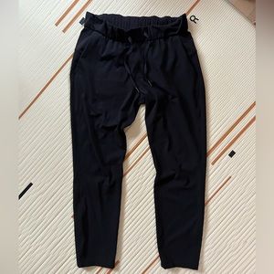 Lululemon joggers/pants